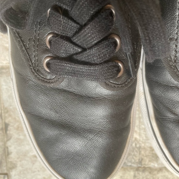 Vans Ortholite inserts, black vegan leather sneakers. Size 8.5 womens - Picture 9 of 14